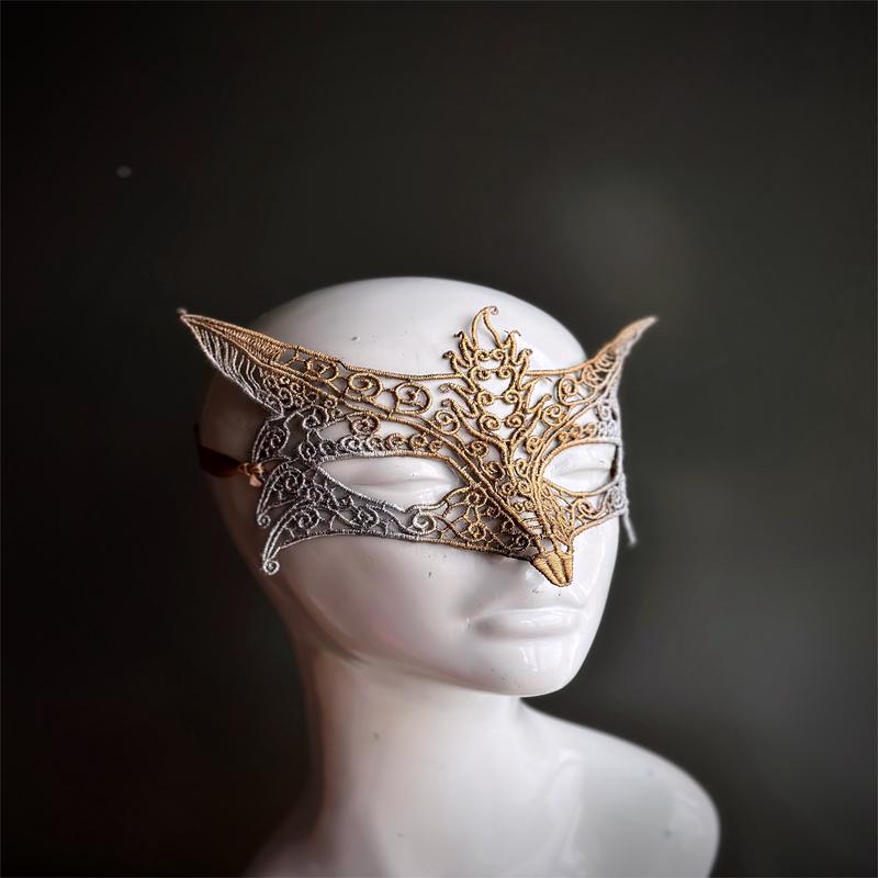 Fox Lace - Gold & Silver