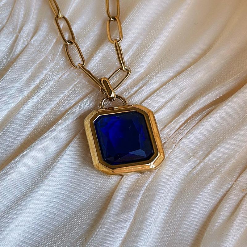 Regal Gem - Necklace (Gold/Blue)
