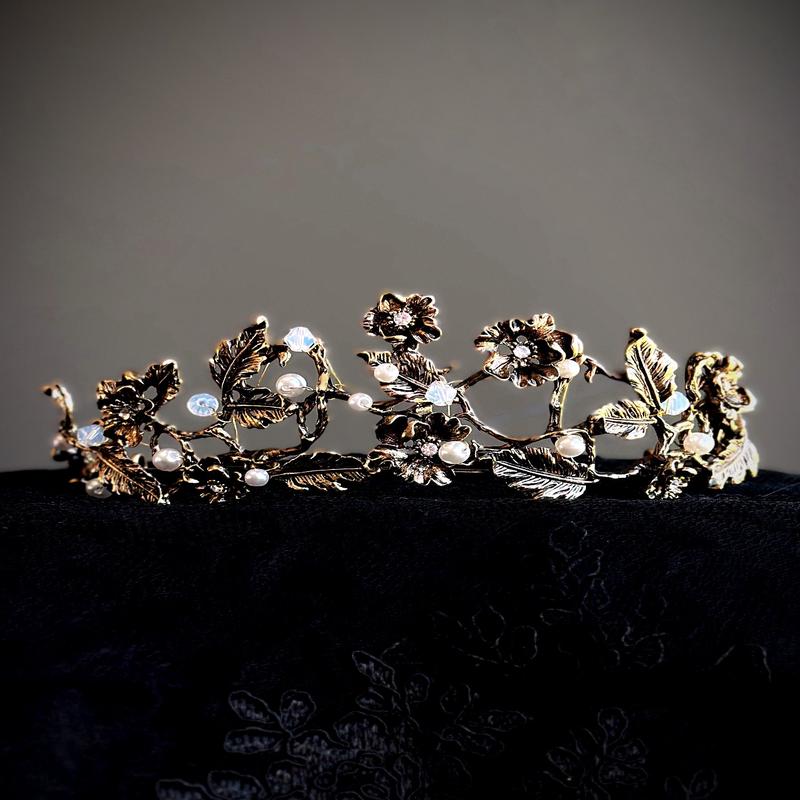 Enchanted Flora Tiara - Gold