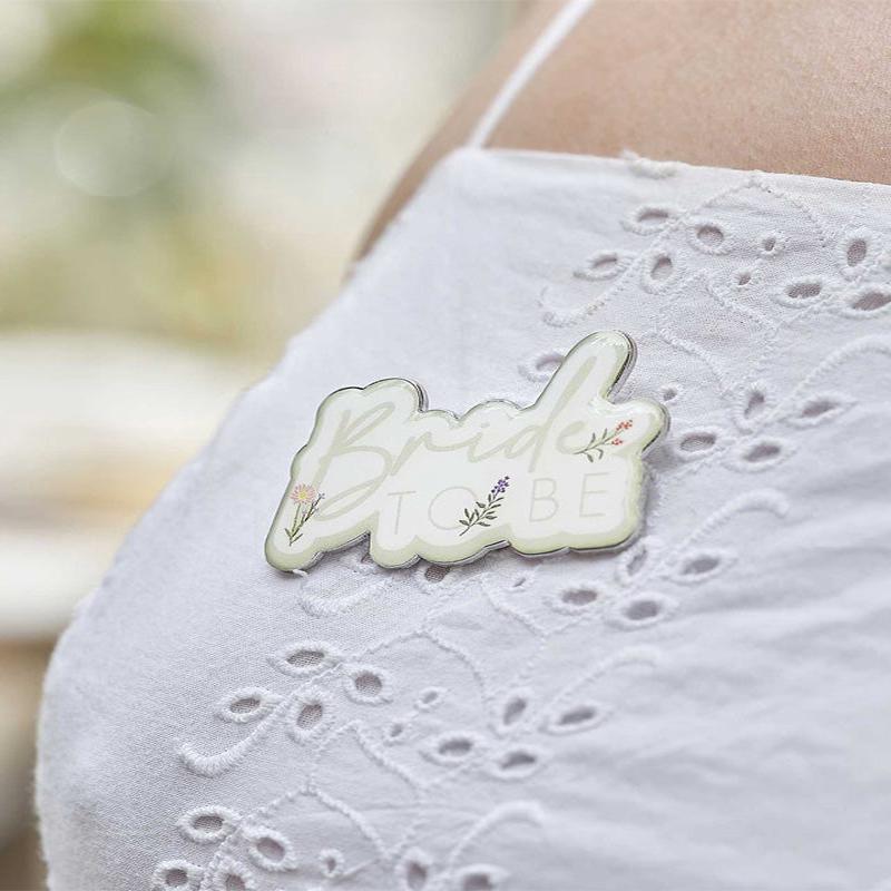 Bridal Bloom \'Bride to Be\' Badge